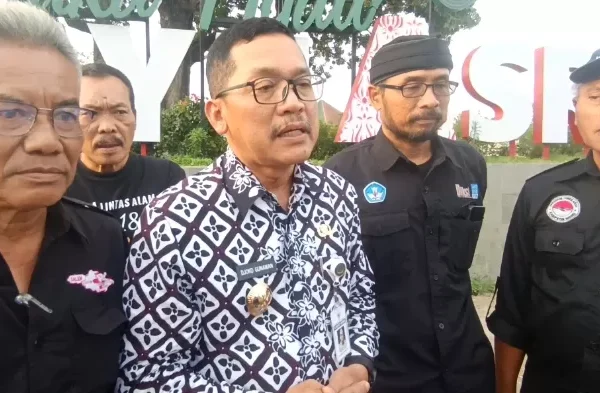 Wakil Bupati Bumiayu Benahi RTH dan Revitalisasi Pasar Kucing, Masyarakat Menabung Perkuat Ekonomi Daerah